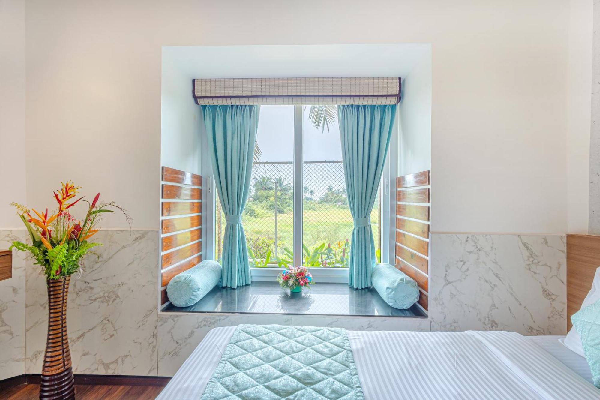 Salcete Beach Resort Colva Ngoại thất bức ảnh
