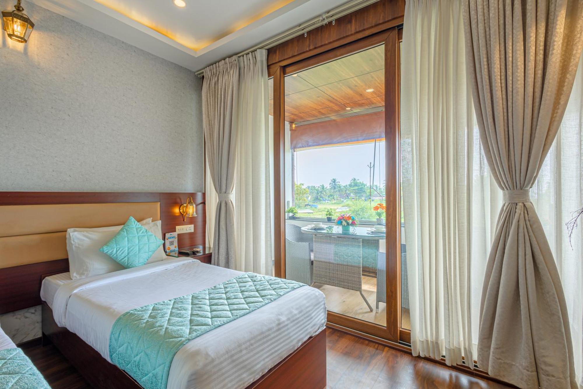 Salcete Beach Resort Colva Ngoại thất bức ảnh